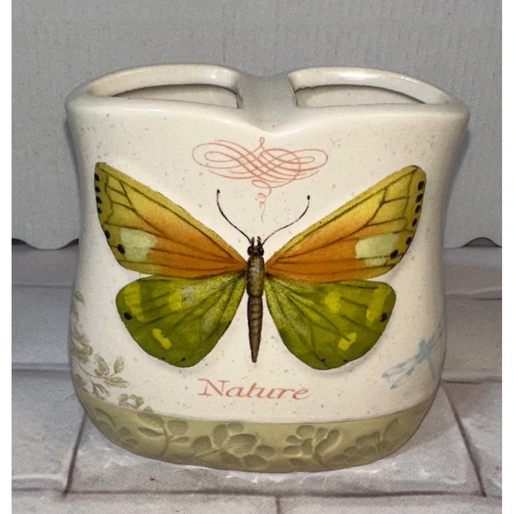 Daphne Butterfly Bliss Ceramic Toothbrush Holder Nature Floral Cream RN61945